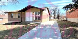 Spacious 4-Bedroom Home with Private Primary Suite  Hardwood Floors! Gallery 1