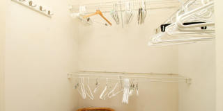 BEACH CLUB***BREAKWATER OF PELICAN BAY***3 BEDS/2.5 BATHS***FURNISHED SEASONAL*** Gallery 35