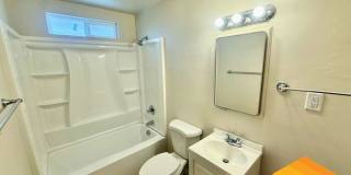 649 Park Street Gallery 9