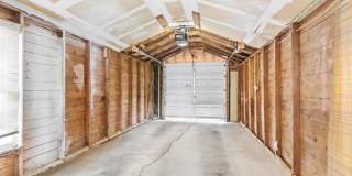 Charming 2 Bedroom Home with Office & Oversized Backyard in Schertz Gallery 22