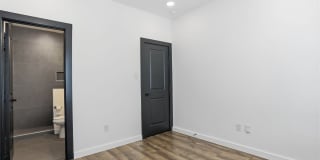 317 Porter St Gallery 15