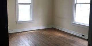 5 Bed 2 Bath House 1 block from Kirkwood ***AVAILABLE AUG 2027*** Gallery 8