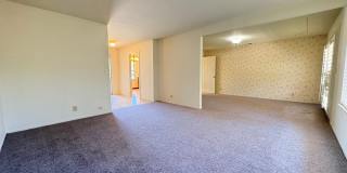 Spacious 4 Bedroom Home in Quiet Galt Neighborhood Gallery 8