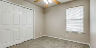 Charming 3/2/2 single-story home in highly desirable Westover Crossing Gallery 18