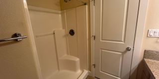 Fully refurbished duplex in excellent location - new carpet, fresh paint, etc. Gallery 17