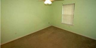2/2.5 Townhome Close to USA campus Gallery 6