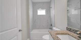 543 McArthur Boulevard Gallery 7