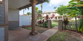 PRIME CORNER UNIT WITH CENTRAL AC!!! 3BR, 2.5BA WITH 2-CAR GARAGE Gallery 6