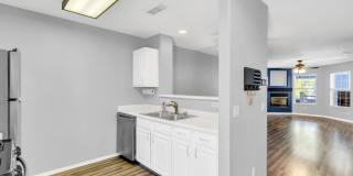 1505 N Center Gallery 6