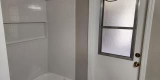 BEAUTIFUL 3 BR / 2 BA HOME AVAILABLE IN MIRROR LAKES Gallery 16