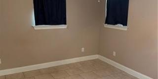 5661B WOODLAWN Place Gallery 3