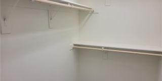8056 Kings Guard Street Gallery 19