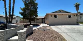 Single Story Home 5-Beds 2-Bath No HOA! Gallery 1