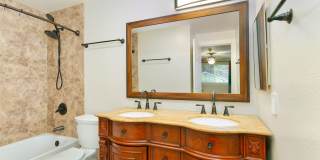Cozy 2 bedroom, 2 bathroom condo- Federal Way Area Gallery 31