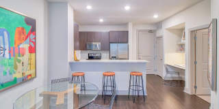 Windsor South Lamar Gallery 15