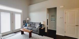 Great end unit in Waters Edge! Master on the main! Gallery 9