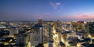 1900 Broadway Gallery 82