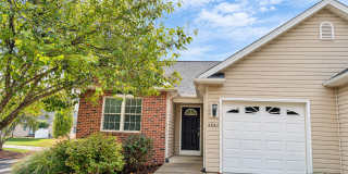 Updated Duplex with Garage for Rent Gallery 1