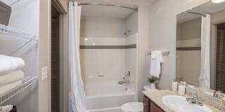 Lakeshore Lofts Gallery 24