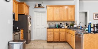 5 bed 4 bath near campus! Gallery 4