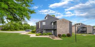 Cedar Ridge Apartments and Townhomes Gallery 9
