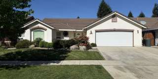 Charming 3-bedroom, 2-bath home in North Merced! Gallery 1