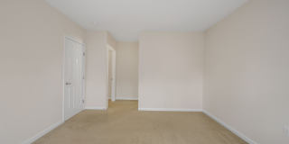 Roebling Row Gallery 77