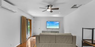 Kai Nani Living: Poolside Privacy Across from Waialae Country Club Gallery 17