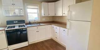 Beautiful Mt Washington 2 Bed Townhouse Available in June! Gallery 15