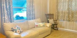 579 Beach Road Gallery 10