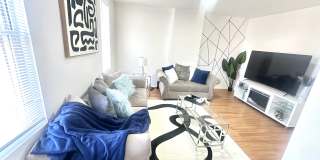 1628 Dyre Street Gallery 1