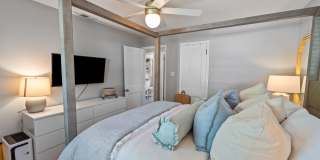 Charming Parkside 2-Bedroom Home Near Daffin Park with Fenced Yard & Patio Gallery 23