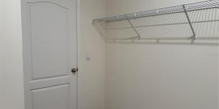 1792 HENIN CIRCLE Gallery 26
