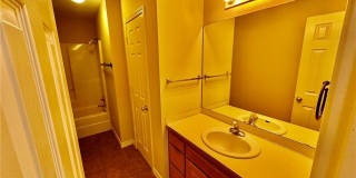 2311 W Willow Street Gallery 21