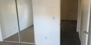 Riverglen Apartments Gallery 34