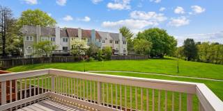 Updated 4 level TH w/ 2 FB & 2 "1/2" baths + One car garage! Gallery 22