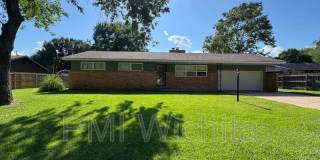 945 North Crestline Avenue Gallery 1