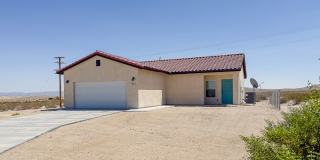 29 Palms Home with Solar Gallery 1