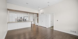 The Maxwell Downtown Des Moines Gallery 166