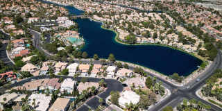 Beautiful Summerlin home in a gated community. Gallery 32