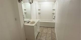 1396 Garnet Gallery 9