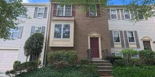 621 IVY LEAGUE Lane Gallery 1