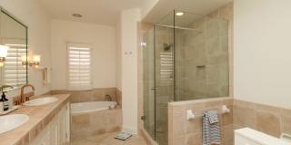 ** BONITA BAY ** BEAUTIFUL 2 PLUS A DEN FURNISHED HOME ** SEASONAL OR 6 MONTH AND 1 DAY TO 12 MONTHS LEASE STARTING APRIL 1, 2026  ** BEAUTIFUL BONITA BAY AT BAY POINTE ** Gallery 34