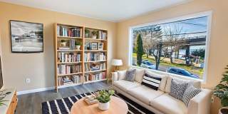 Spacious Older 4 bedroom, 1 Bath Home In Historic ASTORIA Gallery 1