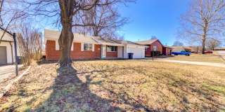 Gorgeous Midtown 3 Bedroom Remodel! Gallery 1