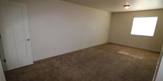 Beautiful 3 bed 2.5 bath townhome in Vineyard Gallery 6