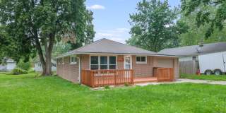 Mahomet | Renovated 2 Bed / 1 Bath Home Gallery 1