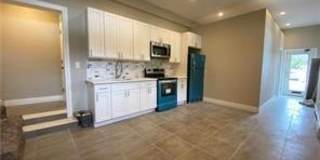 201 Higbie Lane Gallery 1