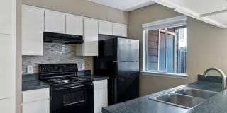 Alamo Oaks Gallery 19