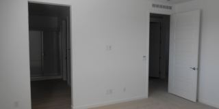 Brand New Beautiful Home Near Galleria and Bldr. Hwy Gallery 18